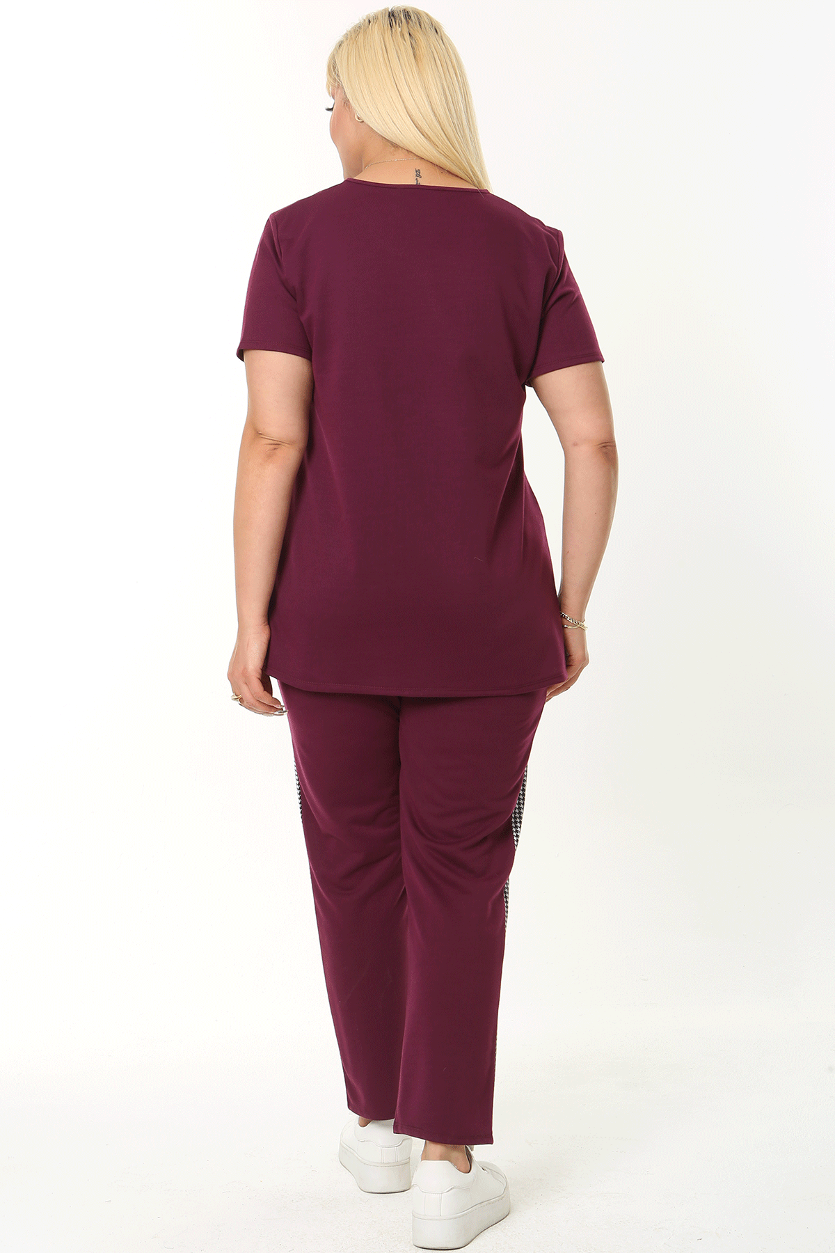 Kadın Büyük Beden Pamuklu Mürdüm Cep ve Pantolon Yanı Kazayağı Garnili Kapri Takım