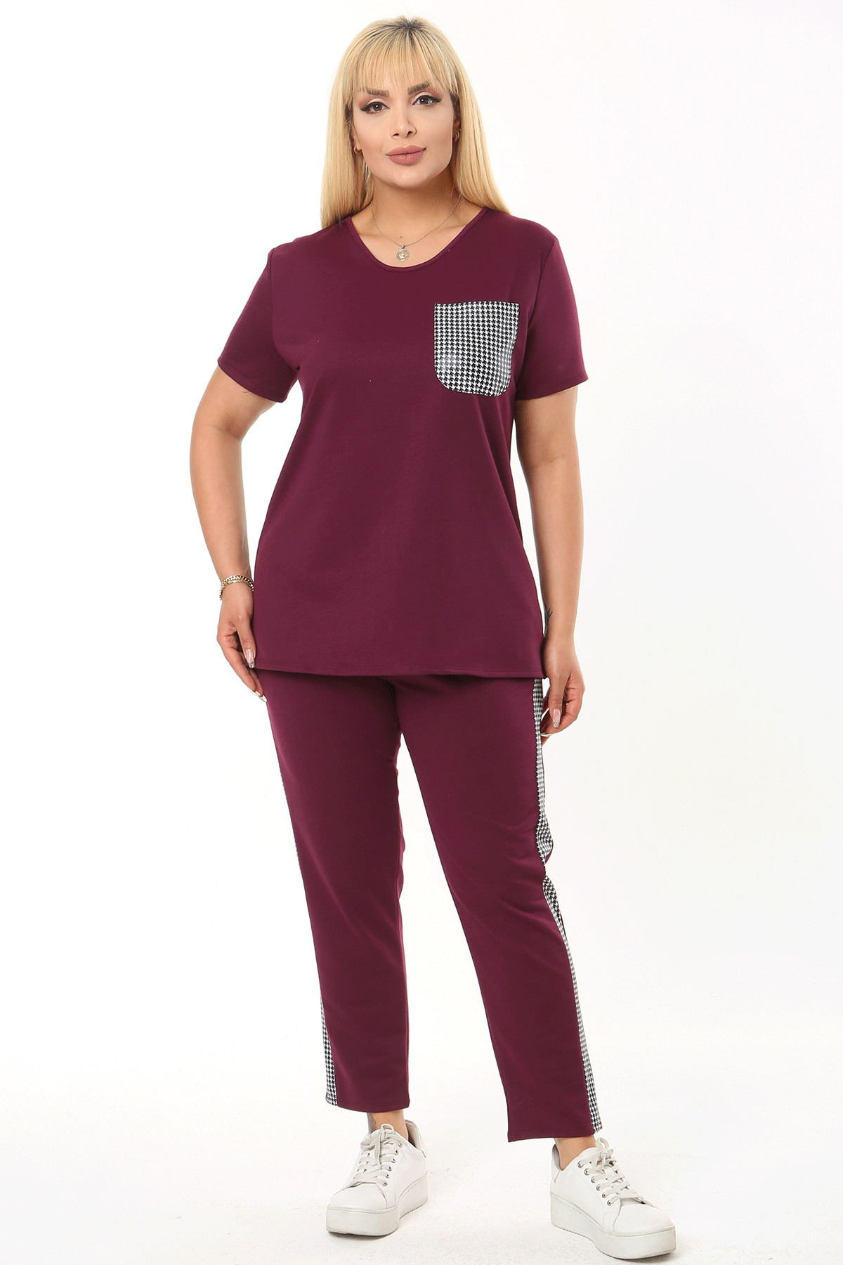 Kadın Büyük Beden Pamuklu Mürdüm Cep ve Pantolon Yanı Kazayağı Garnili Kapri Takım